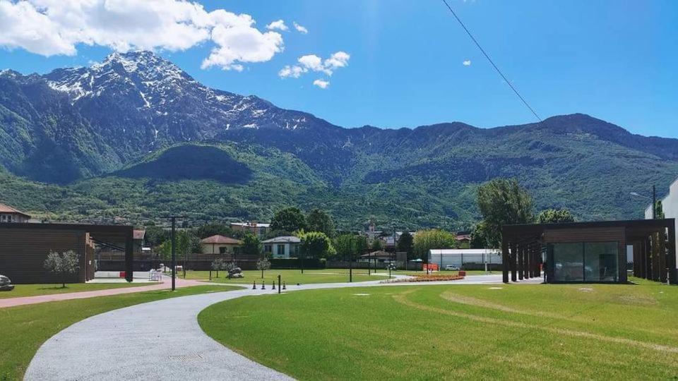 Como Lake Holiday Home Colico Exterior photo