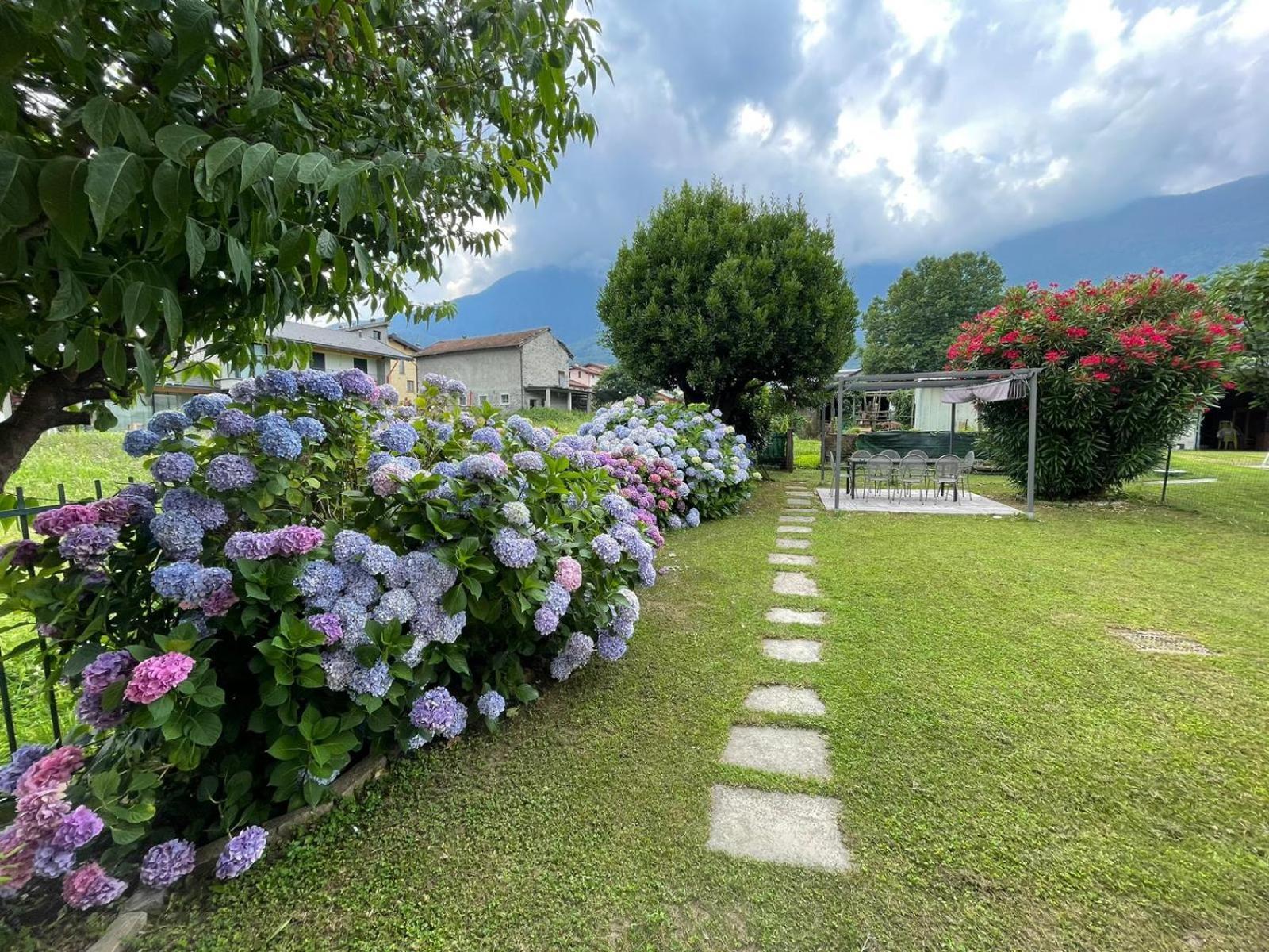 Como Lake Holiday Home Colico Exterior photo